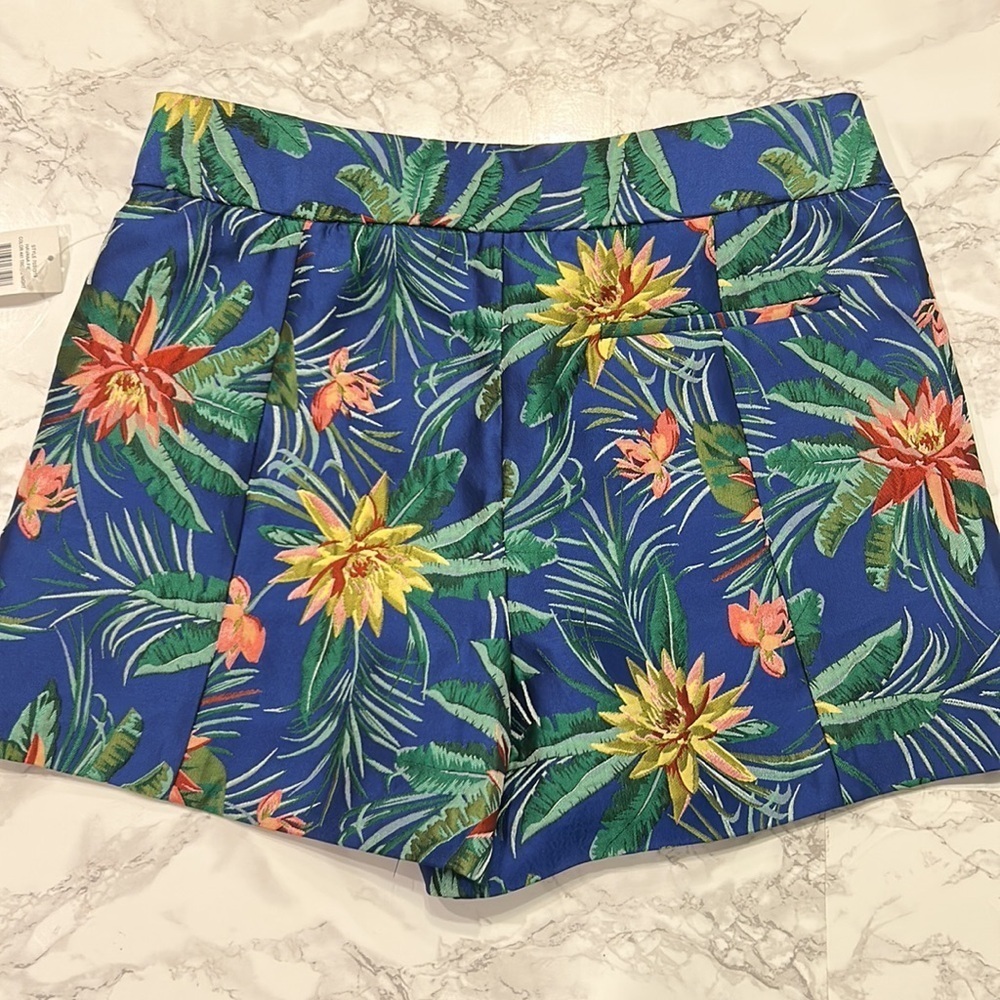 NWT! CeCe Floral Tropical Shorts - Picture 9 of 11